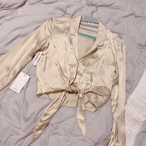 Aritzia Wilfred Tie Front Blouse